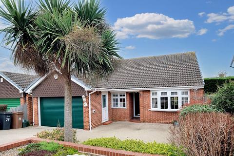 3 bedroom detached bungalow for sale, Wood Dale, Chelmsford CM2
