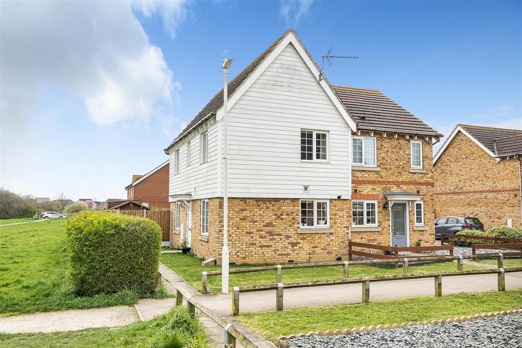 Elder Walk, Minster, Isle of Sheppey... 3 bed semidetached house for