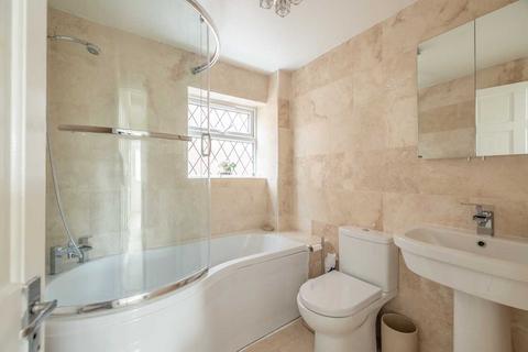 4 bedroom detached house for sale, Padstow Close, Langley SL3