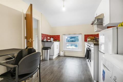 274 Kings Road, Reading, RG1 4HP