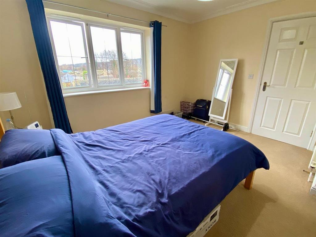 Huddleston court 16 bed 1 x 2.jpg