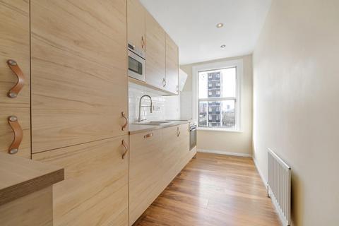 49d Gresham Road, London, SW9 7NU
