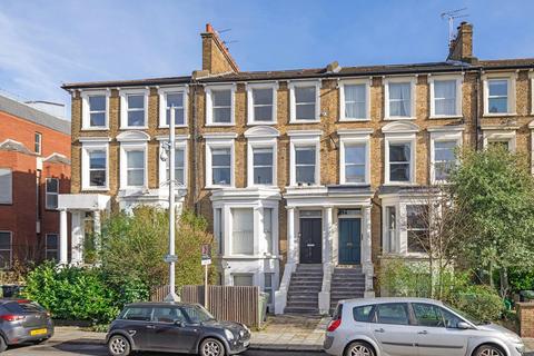 49d Gresham Road, London, SW9 7NU