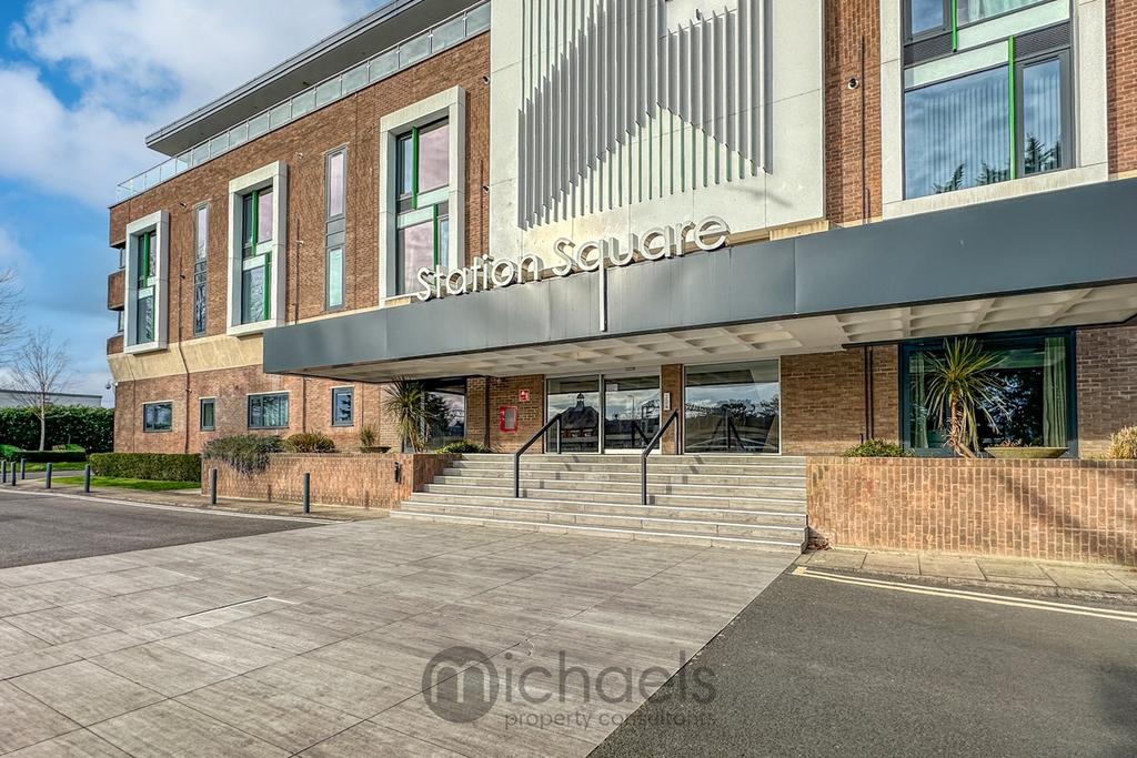 Bergholt Road, Colchester, Colchester, CO4 2 bed apartment for sale £