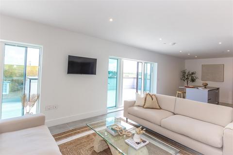 2 bedroom penthouse to rent - Narrowcliff, Newquay TR7