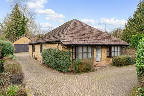 4 bedroom detached bungalow for sale, Codicote Road, Welwyn