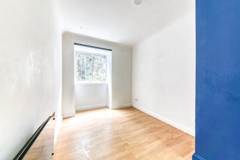 26 Birchend Close, South Croydon, CR2 7DS