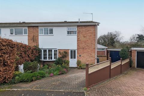 4 Benton Close, Malvern, WR14 4LL