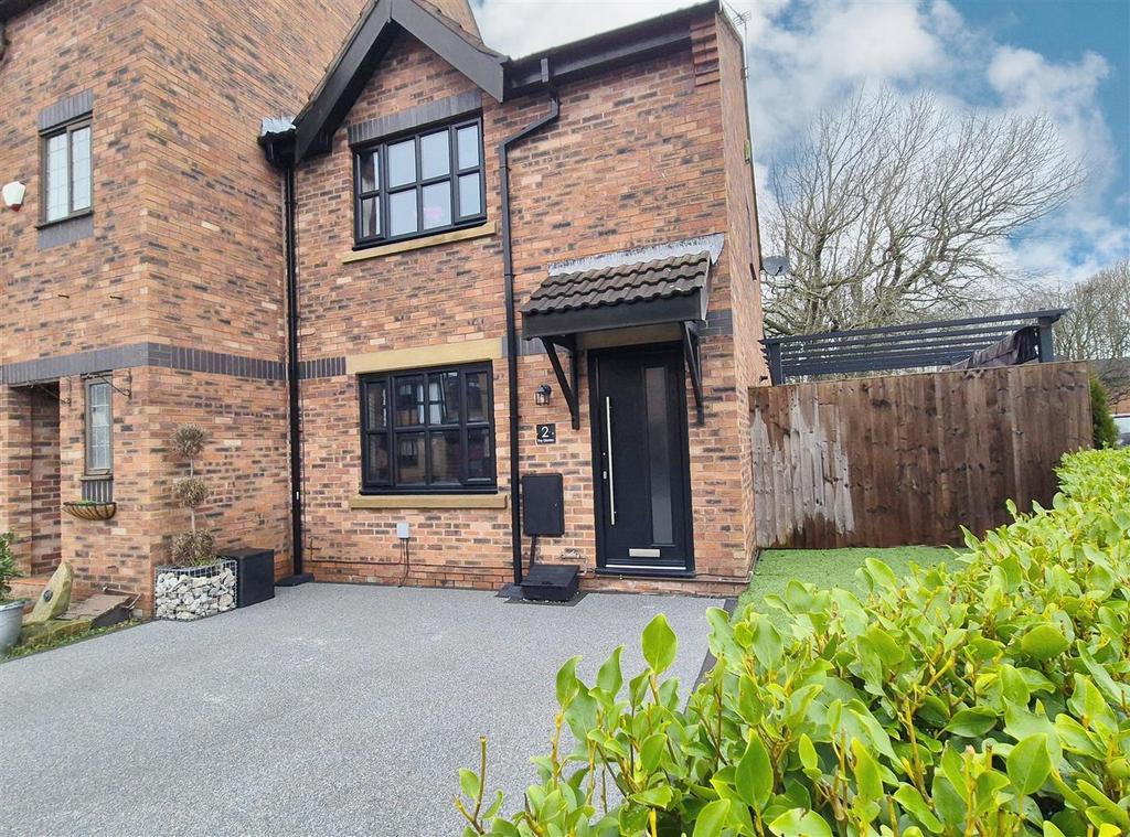 The Glades, Lytham 3 bed end of terrace house for sale £325,000