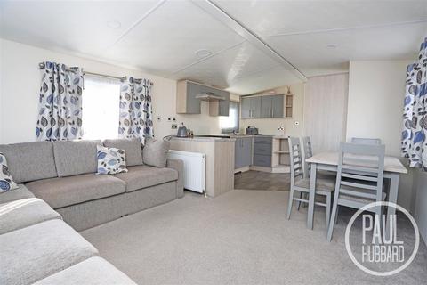 3 bedroom mobile home for sale, Coast Road, Corton, NR32