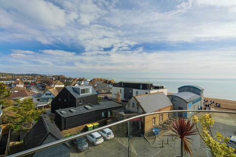 3 bedroom penthouse for sale, Range Road, Hythe, CT21