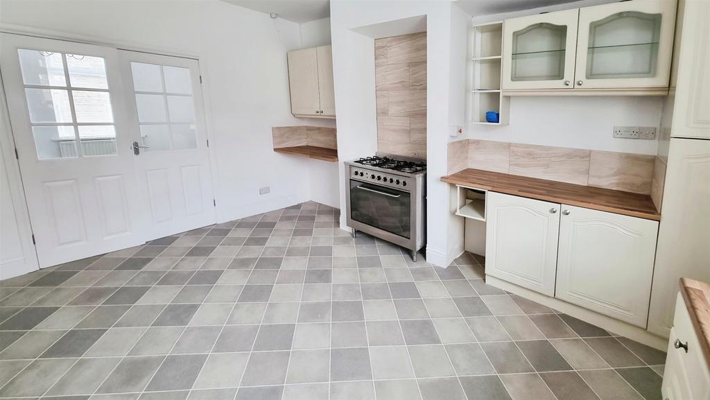 Lg PAw Jj B90 OYTRv YYTu tw.jpg