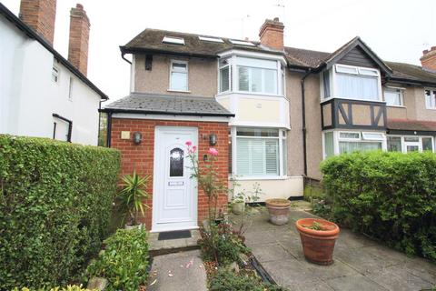 5 bedroom end of terrace house for sale, Avon Road, Greenford