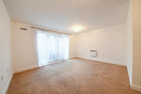 2 bedroom house to rent, Medway Wharf Road, Tonbridge