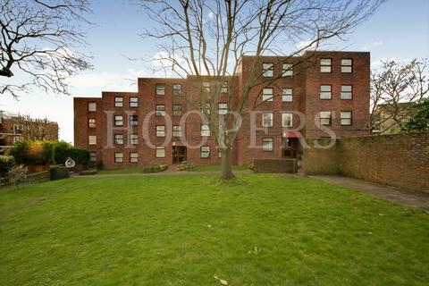 3 bedroom apartment to rent, Brook Road, London, NW2