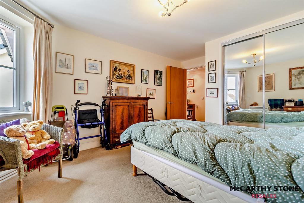 8586087-interior03-800.jpg