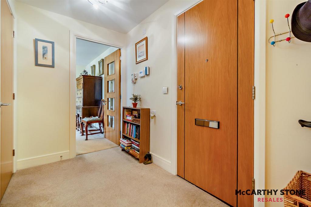 8586087-interior07-800.jpg