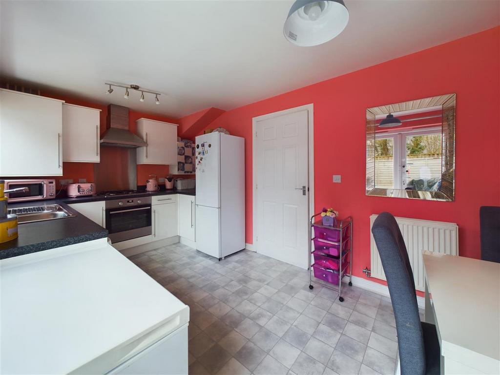 Kicthen/dining area