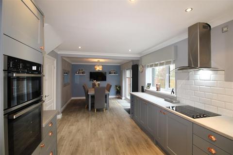 4 bedroom detached house for sale - The Glade, North Walbottle, Newcastle Upon Tyne