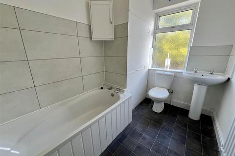 2 bedroom house to rent, Heath End Road, Stockingford, CV10 7HE