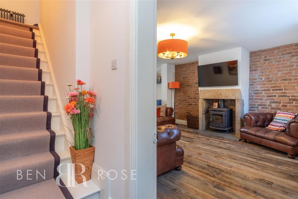 Entrance Hall/Lounge