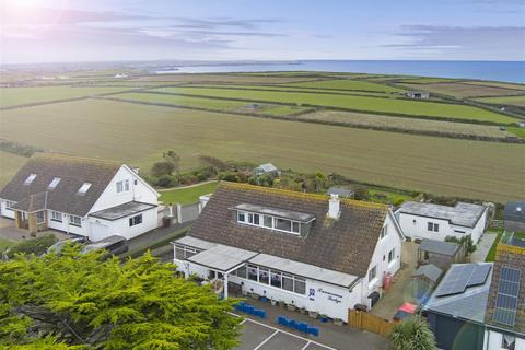 Guest house for sale, Newquay TR8