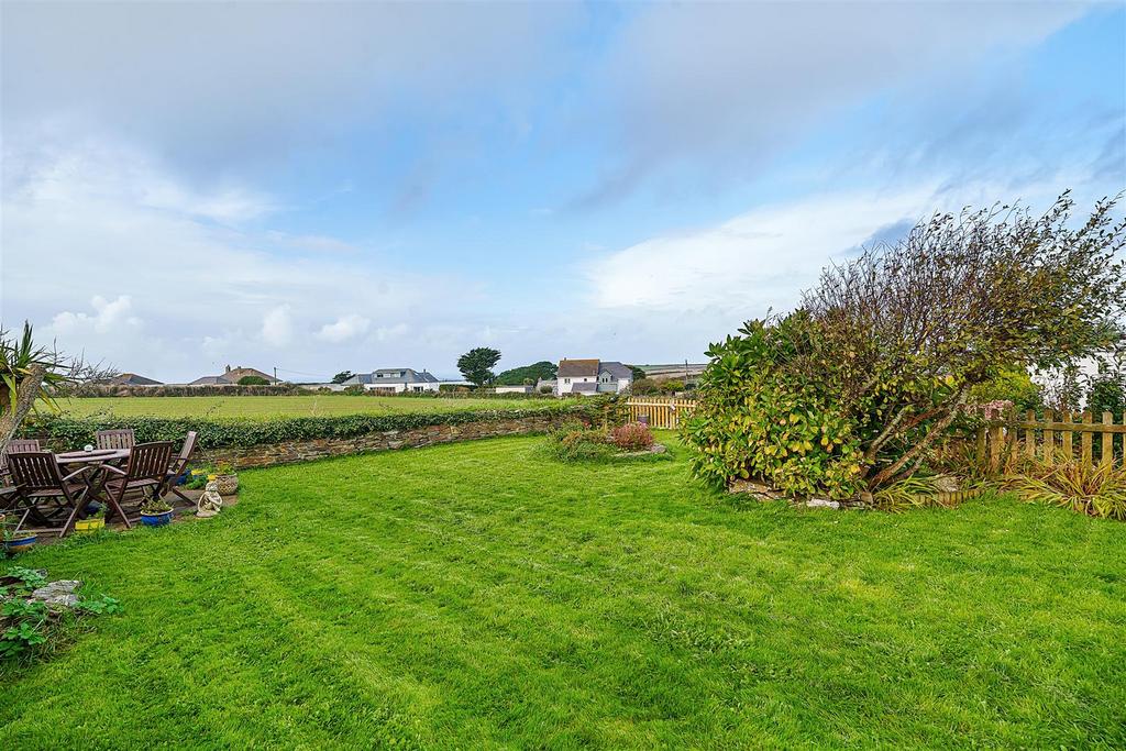 Trevarrian Garden