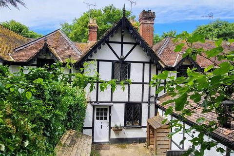 2 bedroom cottage for sale, Kitten Lane, Stanstead Abbotts