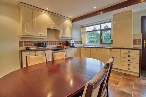 9 Applebee Road, Burbage, Hinckley, LE10 2LJ