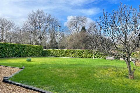 28 Chestnut Road, Brockenhurst, SO42 7RF