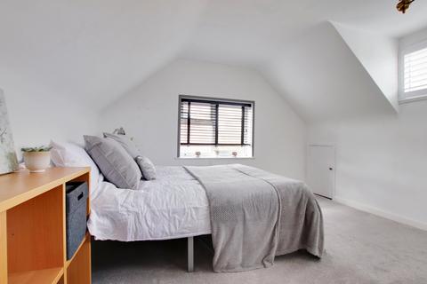 28 Chestnut Road, Brockenhurst, SO42 7RF