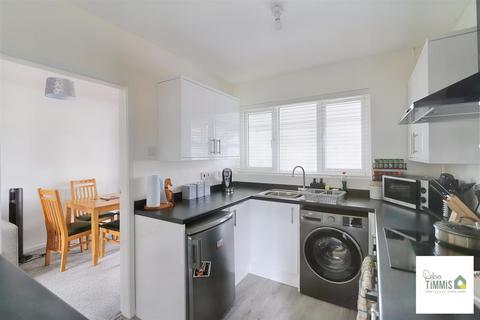3 bedroom semi-detached house for sale, Gleneagles Crescent, Birches Head, Stoke-On-Trent