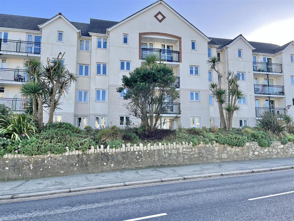 Mount Wise, Newquay TR7 1 bed apartment for sale - £75,000