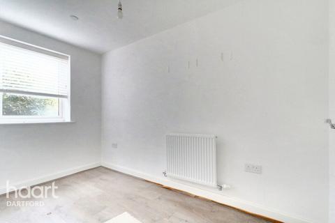 58 Burroughs Drive, Dartford, DA1 5TX