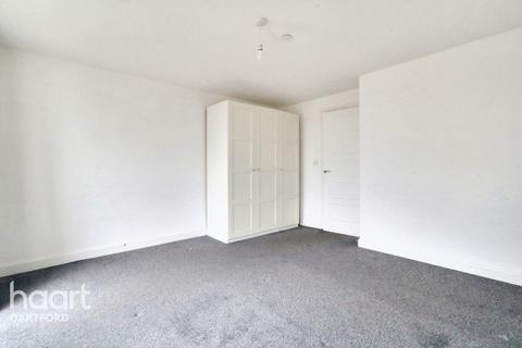 4 bedroom semi-detached house for sale, Burroughs Drive, Dartford