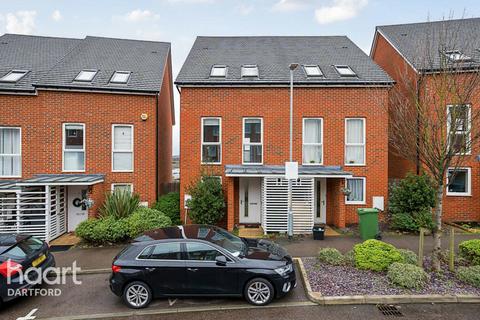 58 Burroughs Drive, Dartford, DA1 5TX