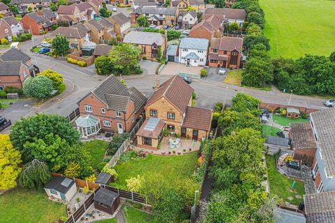 4 bedroom detached house for sale, Langham Drive, Rayleigh, SS6