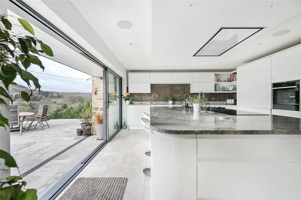 Lamb Hall Road, Longwood... 5 bed detached house for sale £850,000