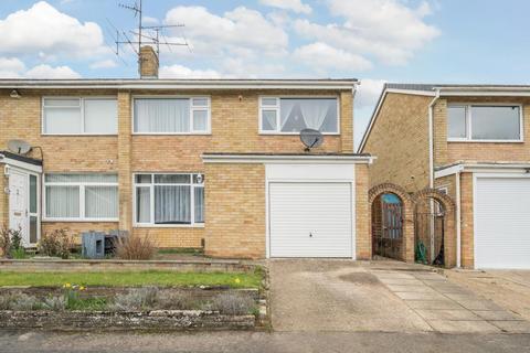 3 bedroom semi-detached house for sale - Southcote / Reading,  Berkshire,  RG30