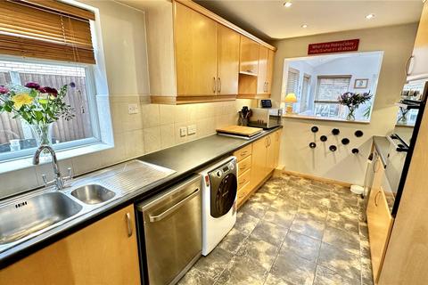 6 Cropton Road, Royston, Barnsley, S71 4JJ