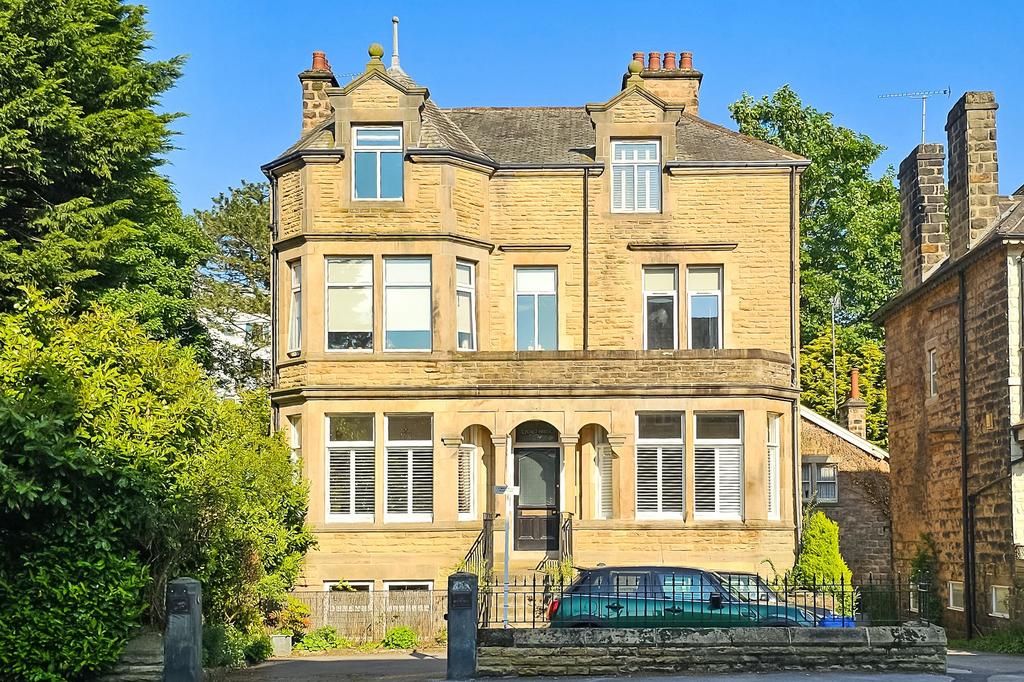 1A St. Marys Walk, Harrogate, HG2 2 bed apartment - £1,600 pcm (£369 pw)