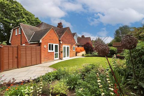 4 bedroom semi-detached house for sale, Bucklesham Road, Ipswich, Suffolk, IP3