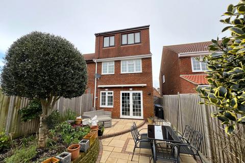 3 bedroom semi-detached house for sale, Wilton Close, Deal, Kent, CT14