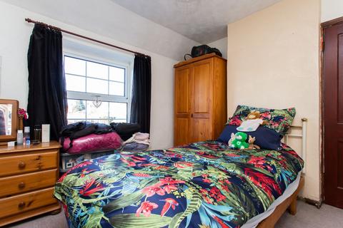 3 bedroom end of terrace house for sale, Burgess Road, Aylesham, CT3
