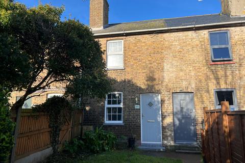 2 bedroom terraced house for sale - Dover Road, Walmer, Deal, Kent, CT14