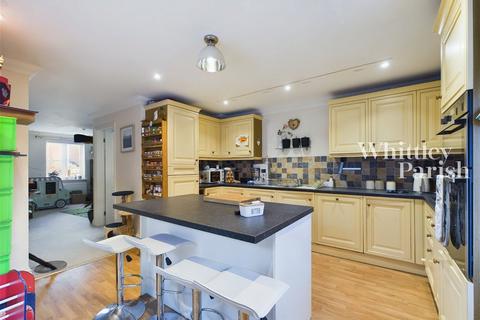 4 bedroom detached house for sale - Mill Close, Wortham