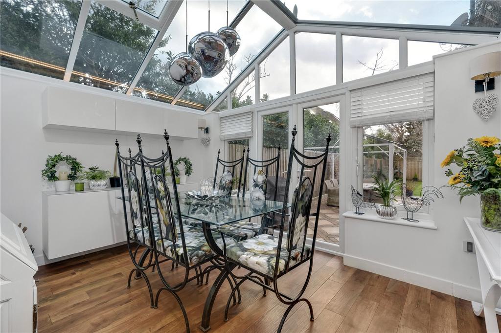 Breakfast Room