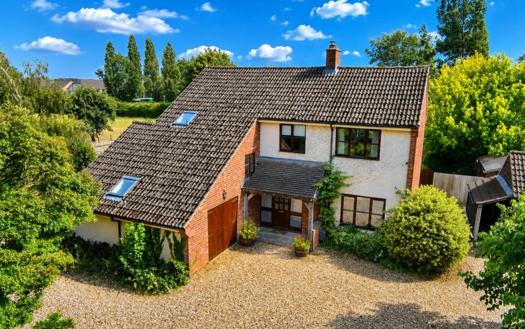 3 bedroom detached house to rent