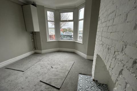 2 bedroom apartment for sale - Broad Street, Barry