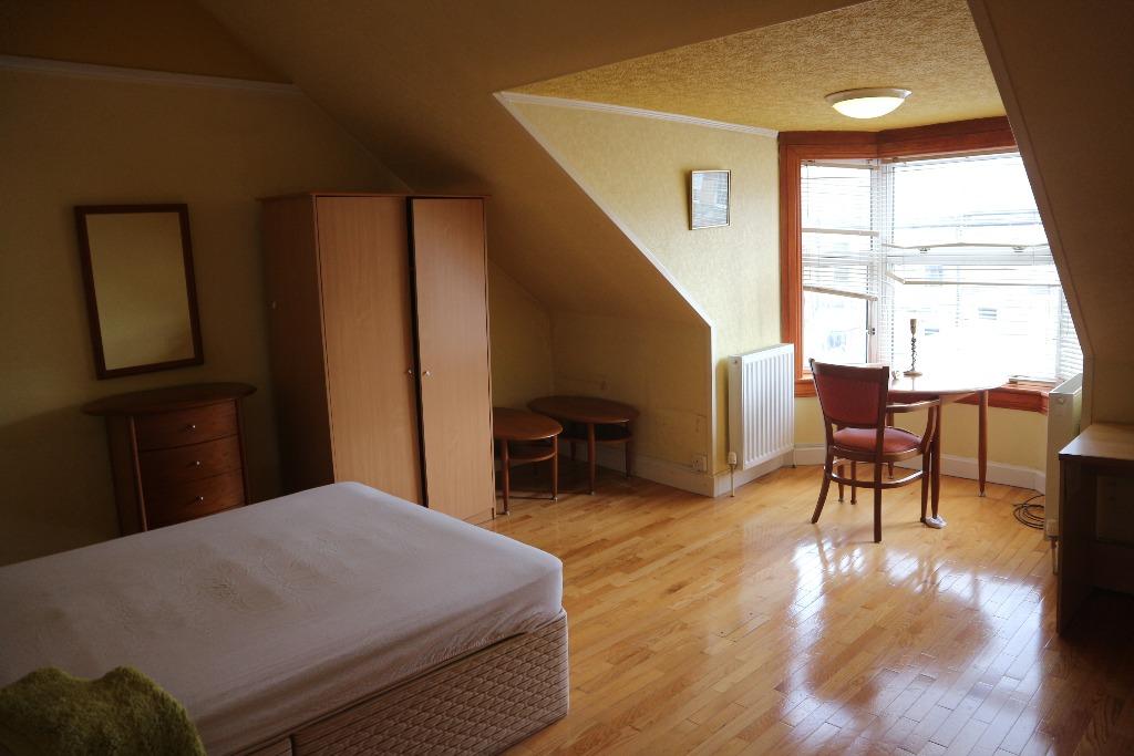 House in Edinburgh, St Leonards, Southside - View 2